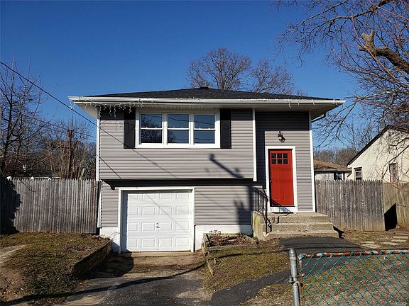 2nd image of 47 Robinwood Dr