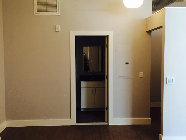 4 E Athens Ave #105 — Photo 4