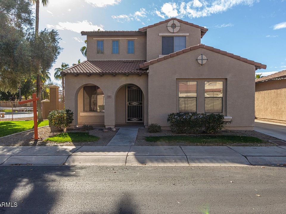 1st image of 5203 W Paradise Dr