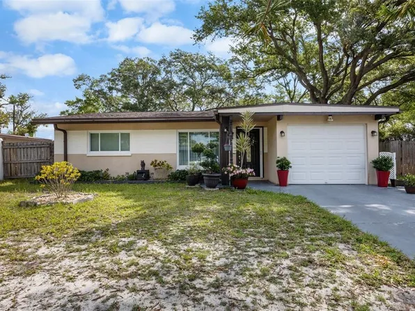 2167 Euclid Cir E, Clearwater, FL 33764