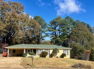 17 Knollwood Dr, Jackson, TN 38305