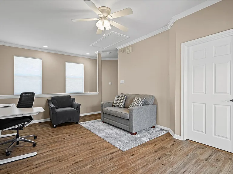 411 W Saint Elmo Rd #24 — Photo 20