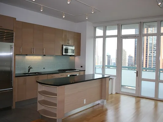 Rented by Sotheby's International Realty | media 10