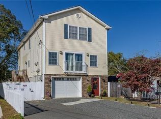 16 Oak St, East Brunswick, NJ 08816