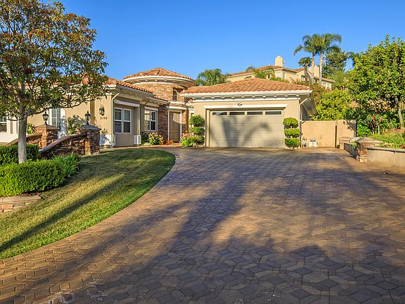 3rd image of 2106 Waterside Cir