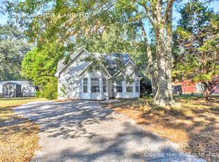12 Burlington Land Rd, Beaufort, SC 29906