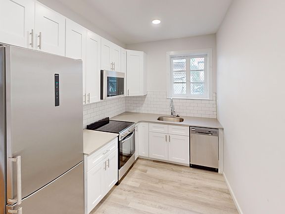3rd image of 409 S 9th St #11459394