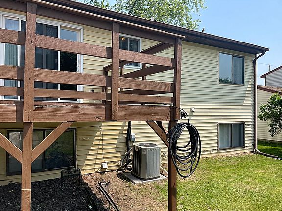 2nd image of 2641 Gilbert Rd