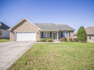204 Cornerstone Cir, Clinton, TN 37716