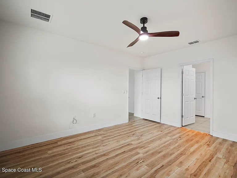 1065 Dugan Cir SE — Photo 17