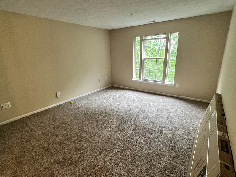 904 Cedar Crest Ct #2 — Photo 11