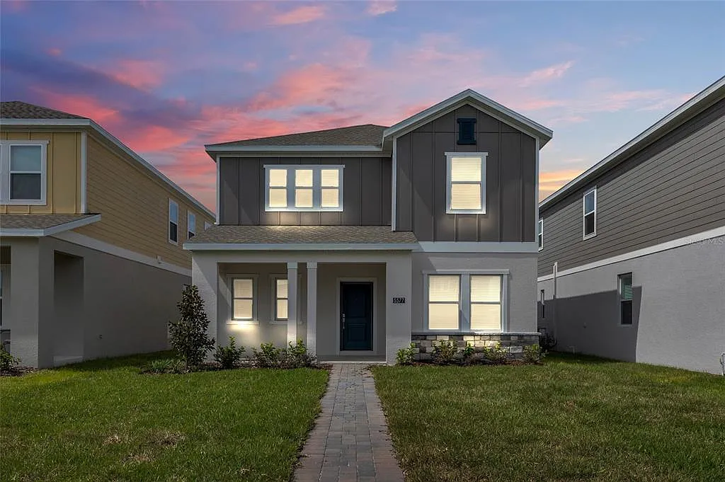 3 bed, 2.5 bath, 2052 sqft, $2,595 — Photo 3