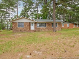 7526 Crown Ave, Fayetteville, NC 28303