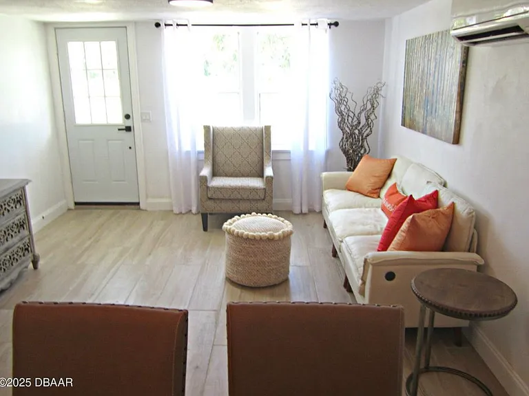 124 Wilmans Blvd #B — Photo 3