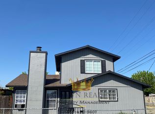 1809 N Turner St, Visalia, CA 93291