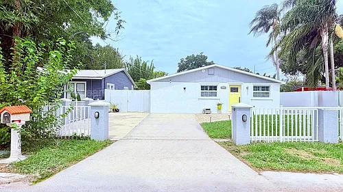 7006 N Duncan Ave #A Photo 1 7006 N Duncan Ave #A Photo 1