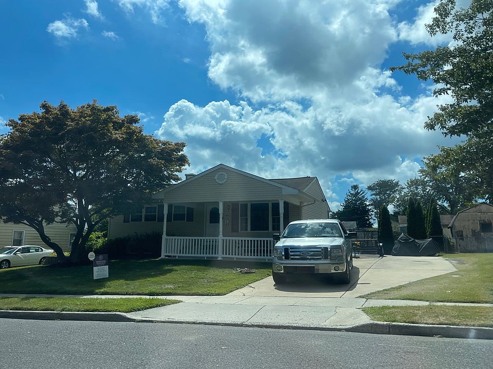 2nd image of 542 Muhlenberg Ave