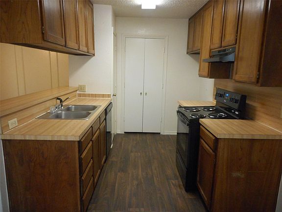 5th image of 2300 Kingsford Ct