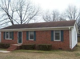 2120 Hunter St, Greensboro, NC 27401