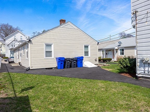 4th image of 63 Johnson St #B