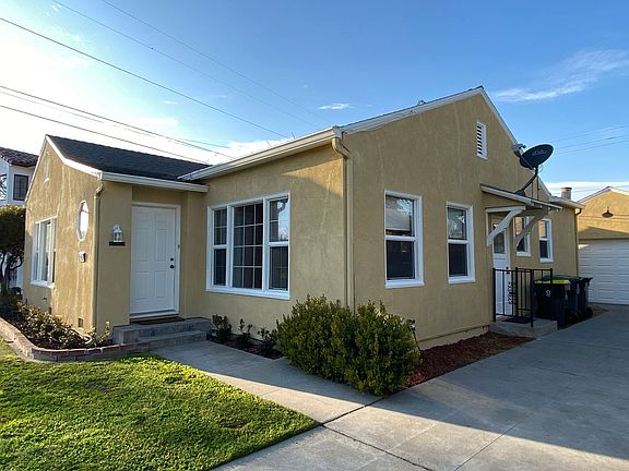 2nd image of 119 W Mariposa Ave