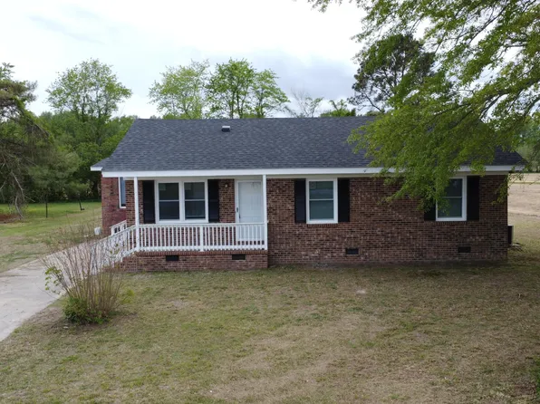 7400 Us 264a, Walstonburg, NC 27888