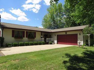 11774 Beardslee Rd, Perry, MI 48872