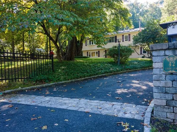 42 Linda Lane, Bethel, CT 06801