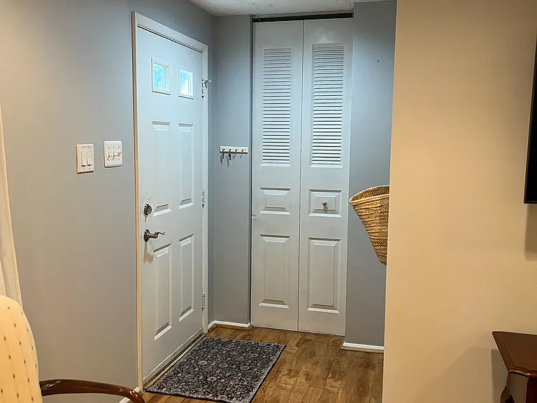 1579 Stowe Ct — Photo 6