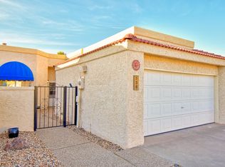 558 Eastlake Dr SE, Rio Rancho, NM 87124