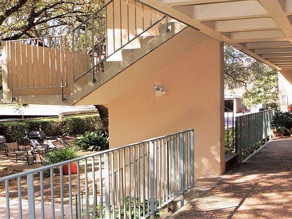 3rd image of 1103 Harry Wurzbach Rd #5kd0fj3up