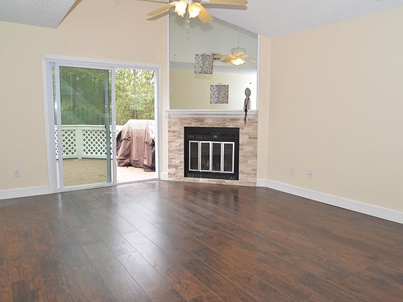 2nd image of 9960 Moorings Dr