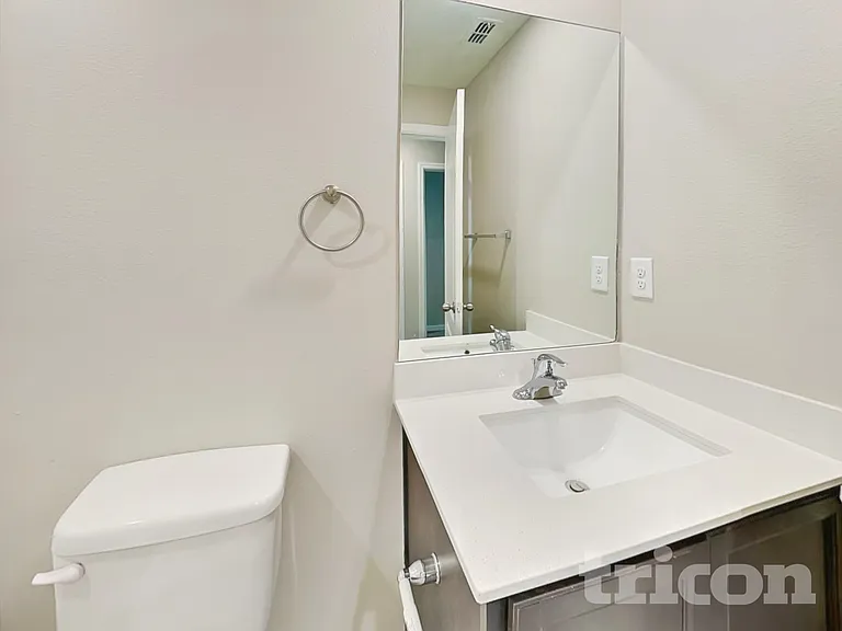 304 Kensington View Dr — Photo 13