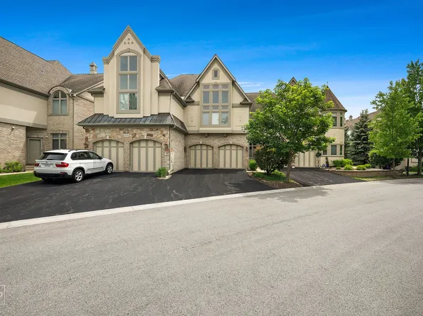 1537 W Rue James Pl, Palatine, IL 60067
