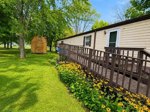119 Oak St, Menasha, WI 54952