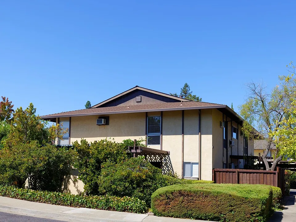 65 Donegal Way