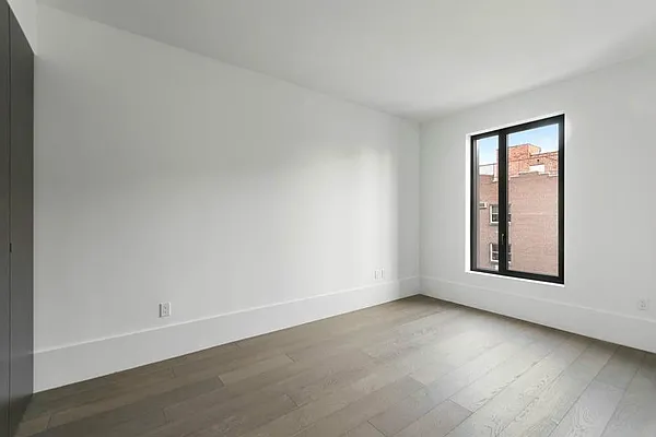 Rented by Keller Williams NYC | media 32
