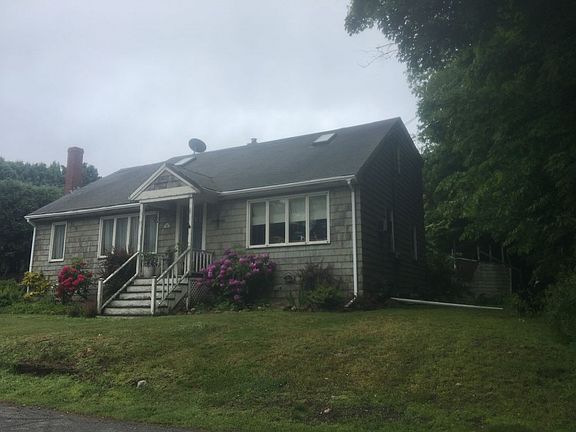 3rd image of 36 Pickering St