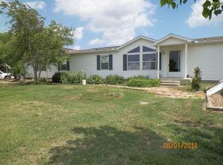 281 W 80th St S, Wellington, KS 67152