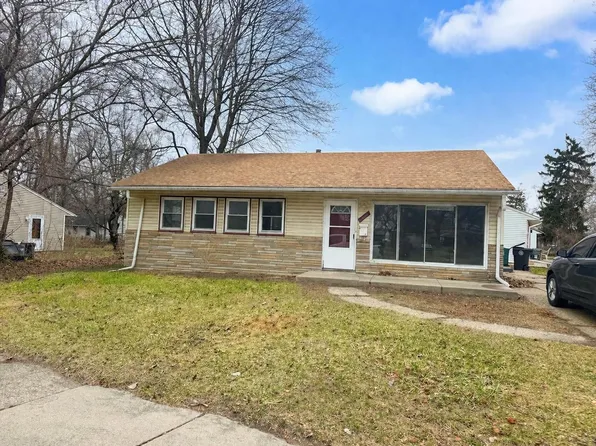 22811 Rosewood St, Oak Park, MI 48237