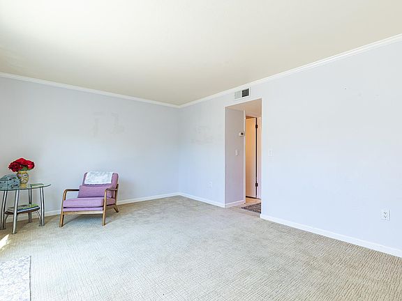 5th image of 1452 Townview Avenue