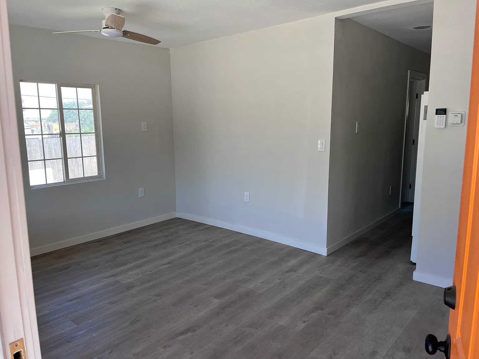 3 bed, 954 sqft, $1,850 — Photo 4