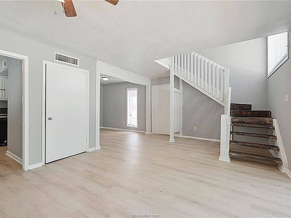 2nd image of 1214 Holik Dr APT A