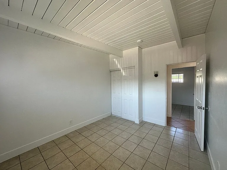 8128 Dodie St — Photo 11