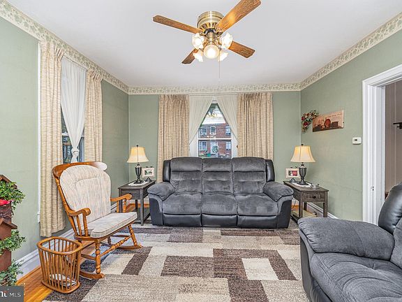 5th image of 817 N West St