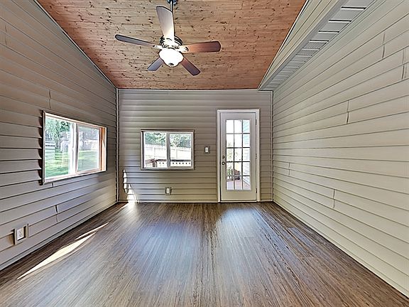 5th image of 4727 Cabbage Ln