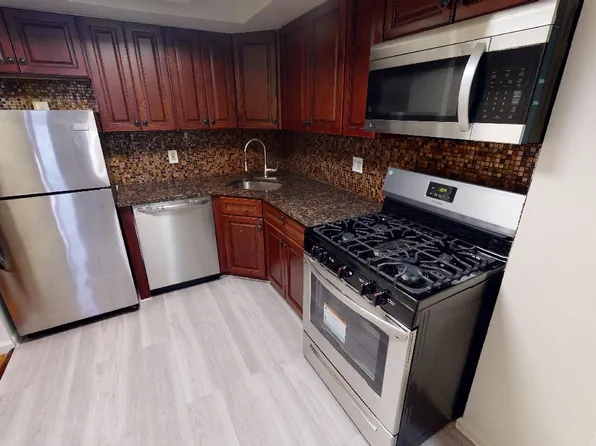 102-52 67th Road image 10 of 33