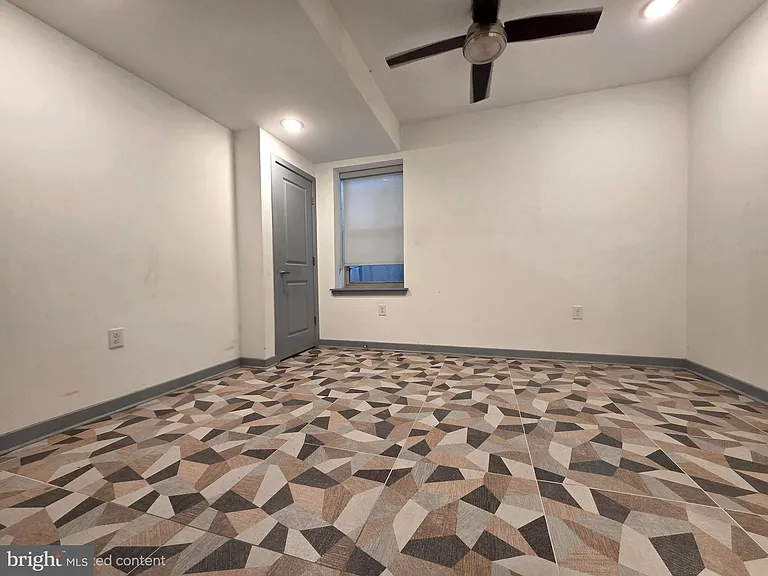 417 W Berks St #1 — Photo 9