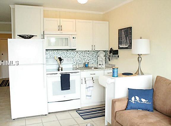 3rd image of 23 S Forest Beach Dr APT 210