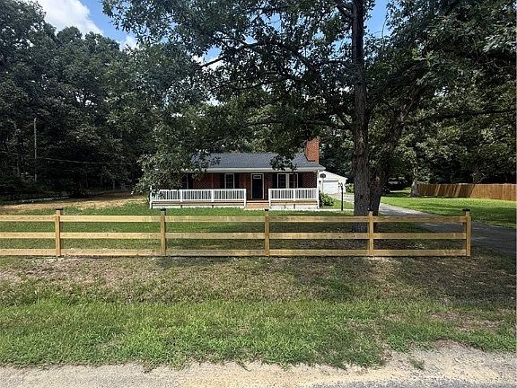 3rd image of 3430 The Loop Rd